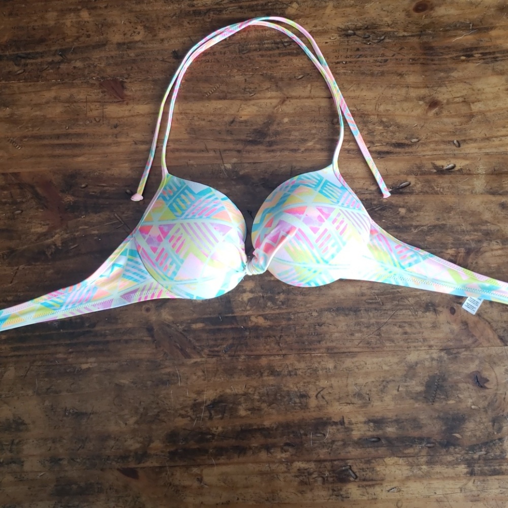 VS Pink bikini top